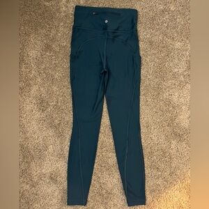 Lululemon women’s size 6 fleece lined leggings
